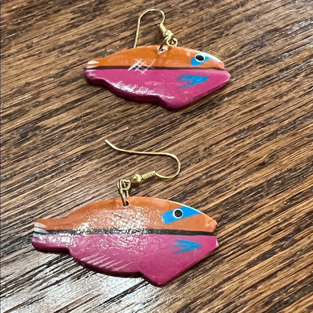 Colorful Fish-Shaped Earrings for tropical vibes - Picture 3 of 6